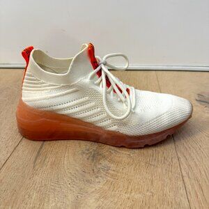 Steve Madden Cello Sneaker